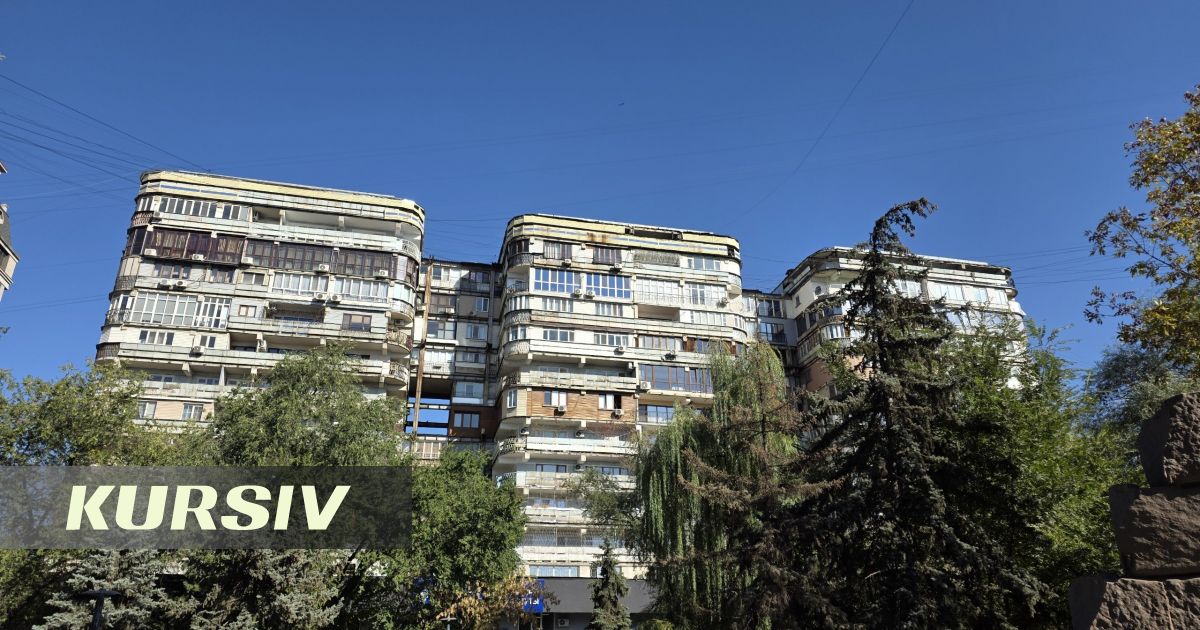 Almaty Halts Climbing Wall Construction in 'Three Bogatyrs' Complex