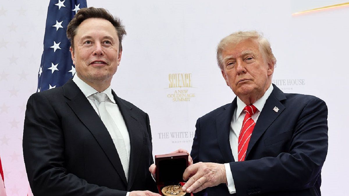 Трамп вручил Маску Национальную медаль науки США