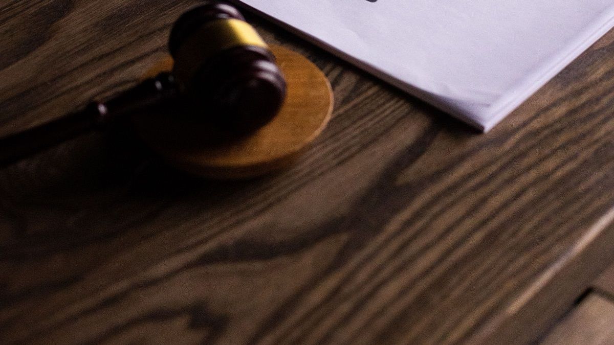 Суд в Шымкенте пересмотрит дело учителя, обвиняемого в развращении первоклассницы