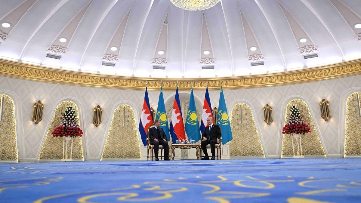 Tokayev calls Cambodian PM's visit historic at Akorda talks