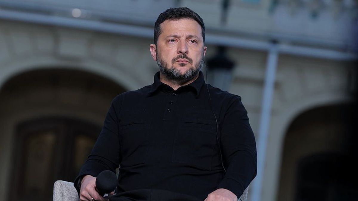 Zelensky announces possible trilateral meeting of Ukraine, US, Russia leaders