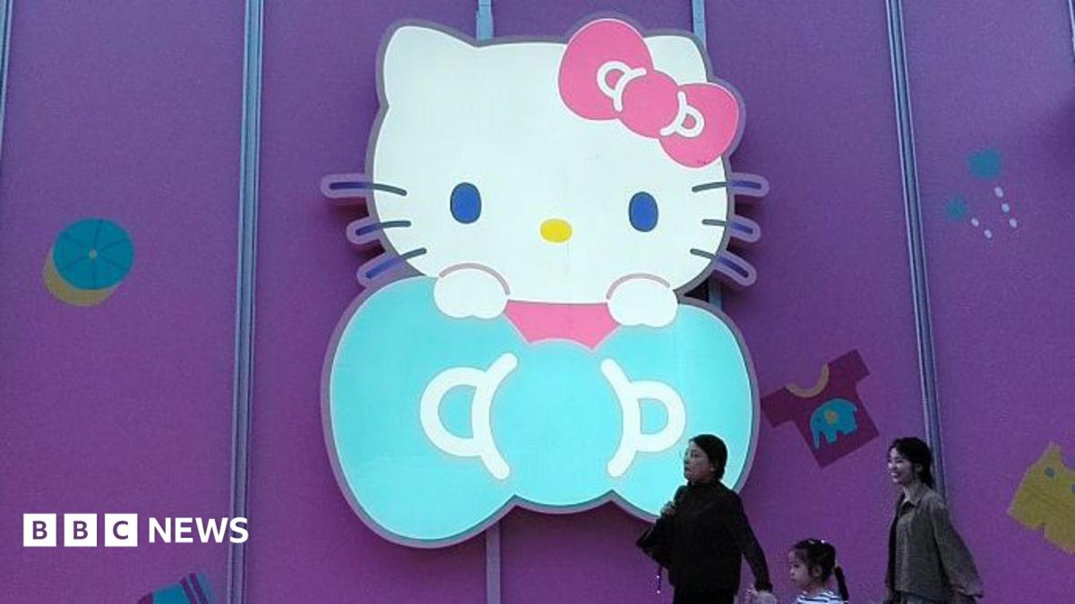 Sanrio Hello Kitty брендін жапон тыңшылық сериалымен байланыстырғаны үшін тоқтатты