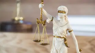 Президент қол қойды: медицина қызметкерлеріне күш қолданғанға 500–1000 АЕК не 12 жыл