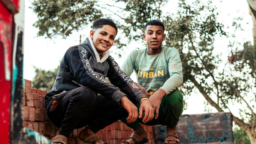 SSHA vvodát vızovyı zalog $5–15 tys. dlá B1/B2: v spıske Týrkmenıstan ı tolko 3 aeroporta