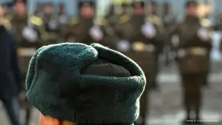 قازاقستاندا اسكەري قىزمەتكەرلەردىڭ جالاقىسى تاعى دا كوتەرىلەدى