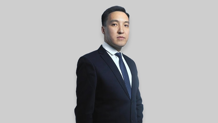 Мұрат Адамның адвокаттық лицензиясын алу ісі даумен басталды