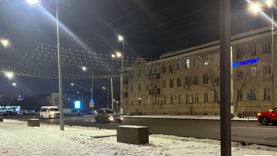 Atyraýdaǵy Abaıa kóshesine «Juldyzdy aspan» ınstallásıasy ornatyldy