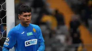 Арсенал мен Қайрат арасындағы матчта алғашқы гол соғылды