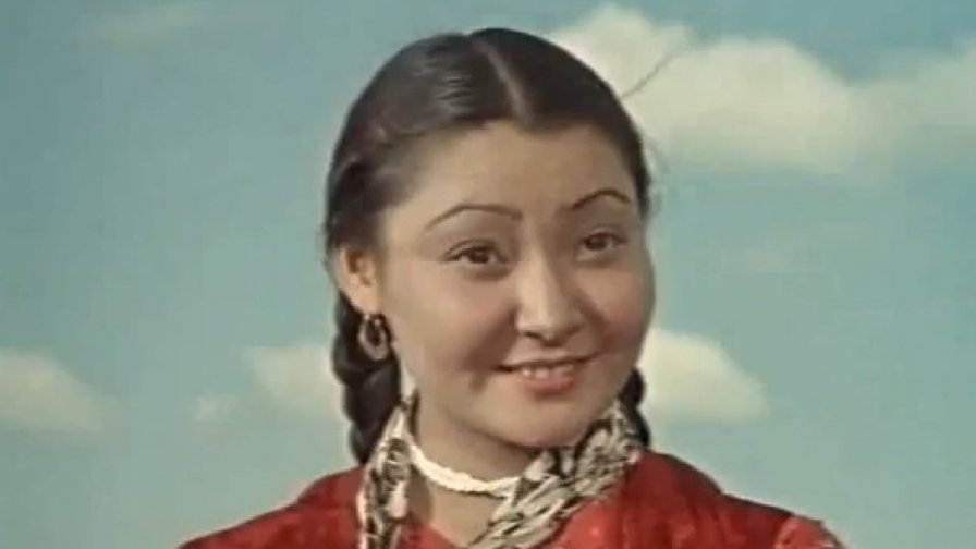 «شاباندوز قىز» ءفيلمىنىڭ باستى كەيىپكەرى: ليديا اشراپوۆانىڭ ءومىر جولى