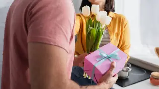 MVD Kazahstana: Ostorojno, moshennıkı aktıvızırovalıs pered Dnem svátogo Valentına