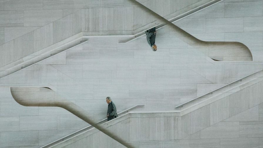 Алматыдағы ақылы тұрақ: Не үшін қажет және кім шын мәнінде төлейді?