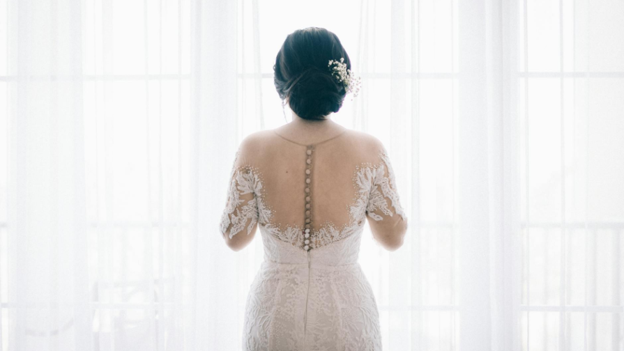 Mat podozrevaemogo v tragedıı v Atyraý obásnıla prıchıný strıjkı nevestkı