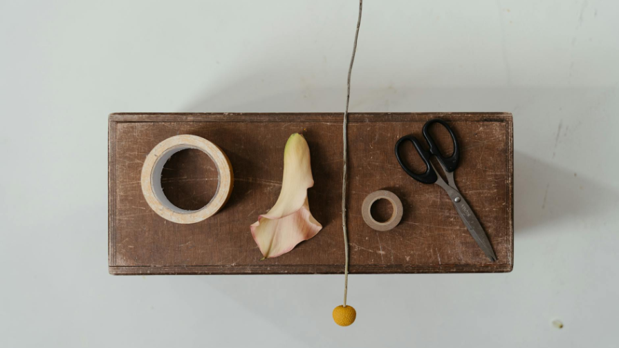 Астанада үш баланың анасы көзіне ота жасалғаннан кейін қайтыс болды: Дәрігерлердің салғырттығынан күдіктенуде