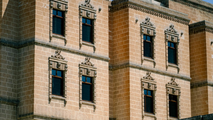 Shymkentte 7 jasar oqýshyǵa tıiskeni úshin muǵalim ustaldy