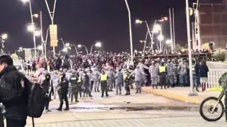 Военный самолет с деньгами рухнул в Боливии: есть жертвы