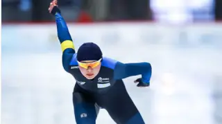 Токаев поздравил юную чемпионку мира по конькобежному спорту Кристину Шумекову