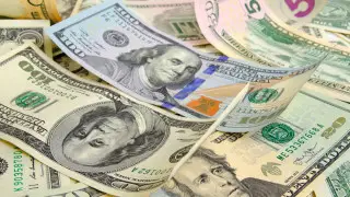 Теңге құны құлдырап, доллар 500 теңгеден асты