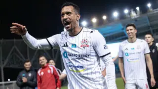 Ex-Manchester United Star Nani Shines in Aktobe Debut with Assist