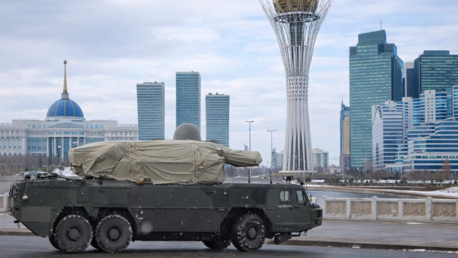 Астана көшелерінде зениттік зымыран кешенінің пайда болуы жұртшылықты дүрліктірді