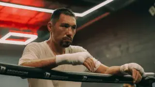 IBF قازاقستاندىق بوكسشى جانيبەك ءالىمحانۇلىن الەم چەمپيونى بەلدىگىنەن ايىردى