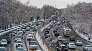 كازاحستان يزۋچاەت وپىت كيتايا: وگرانيچەنيە دۆيجەنيا پو چەتنىم ي نەچەتنىم دنيام