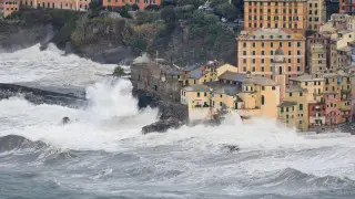 Mediterranean Sea Faces Increased Tsunami Risk in Coming Decades، Experts Warn