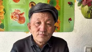 Отец в Казахстане просит о помощи: Сыновья избивают и требуют деньги