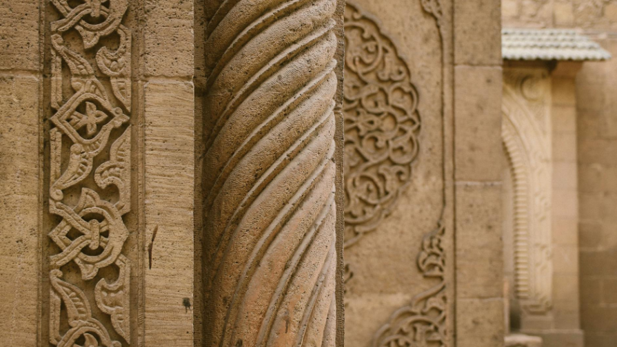 Eks-glavý GKNB Kırgızıı Kamchybeka Tashıeva zaderjalı posle vozvrashenıa v straný