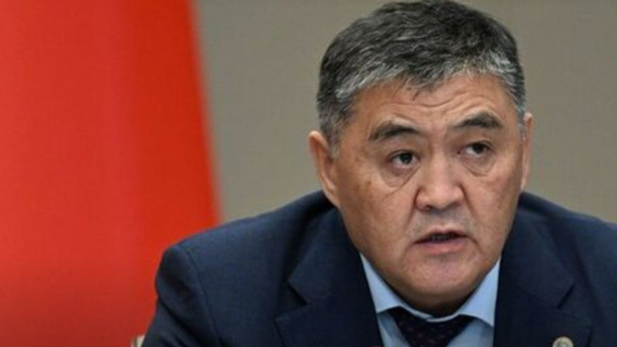 Qyrǵyzstannyń eks-basshysy elge oralyp, tergeýge alyndy