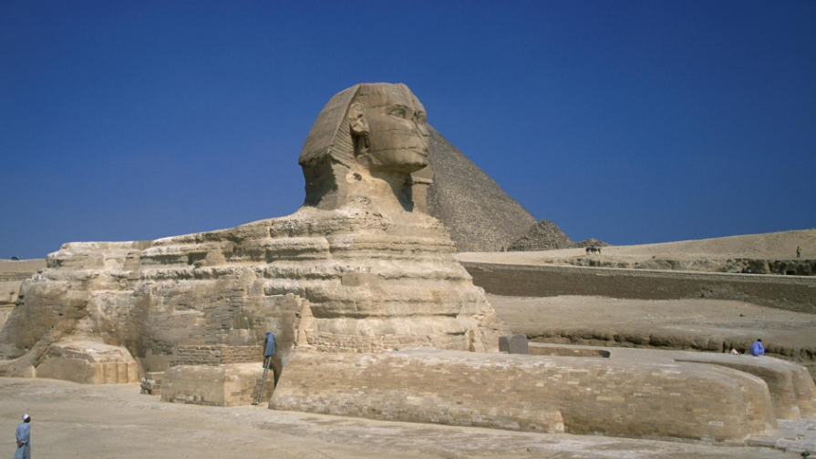 Актер Аскар Жумабек снова в центре скандала: обвинения в насилии на съемках