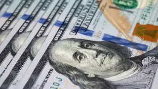 تەڭگە قۇنى كۇرت قۇلدىراپ، دوللار 12 تەڭگەگە قىمباتتادى