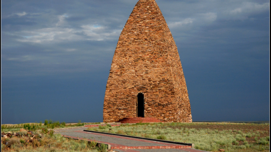 Kóshpelilerdiń «ýaqyt mashınasy»: Qazaqtyń dástúrli astronomıasy qalaı joıyldy?