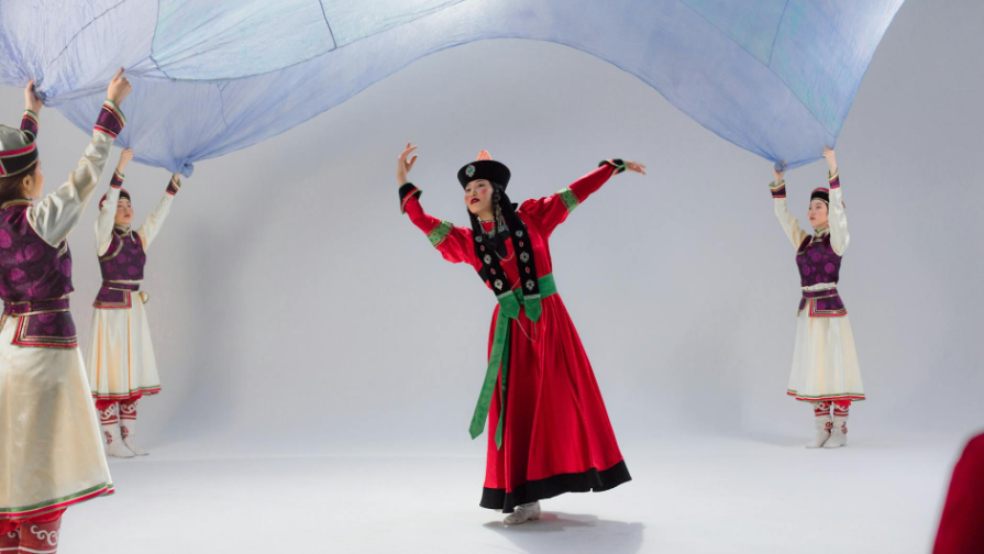 Динара Сәтжан болашақ келінін таныстырды: «Өзіме ұқсайды»