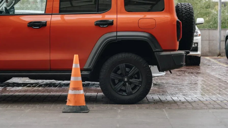 Көшедегі қауіпті тұрақ: 43 250 теңге айыппұлға ұшырауыңыз мүмкін