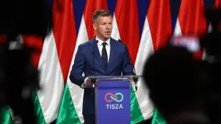 ماجار ۆەنگريا پرەزيدەنتىنە ۋلتيماتۋم قويدى: ەلدەگى ساياسي جاعداي شيەلەنىسۋدە