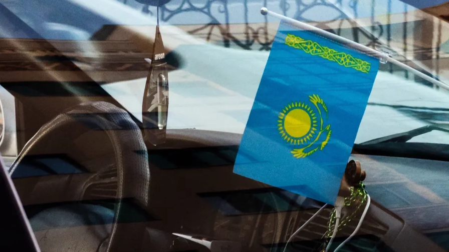 Оңтүстік Қазақстандағы дүрлігу: дәрі қобдишалары мен өрт сөндіргіштер сөрелерден жоғалуда