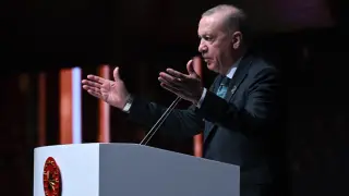 ەردوگان: تۋرسيا سترەميتسيا ك پەرەگوۆورام مەجدۋ يرانوم ي ۋكراينوي