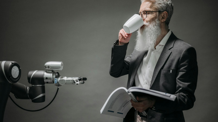 نەگىزگى AI تولقىنى دەرەكتەرمەن نەگە سايكەس كەلمەيدى؟