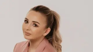 Блогер Эльмира Төлегеноваға шартты мерзіммен нақты жаза кесілді