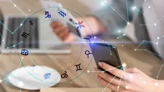 May's Financial Forecast: Which Zodiac Signs Will Thrive and Who Needs to Save؟