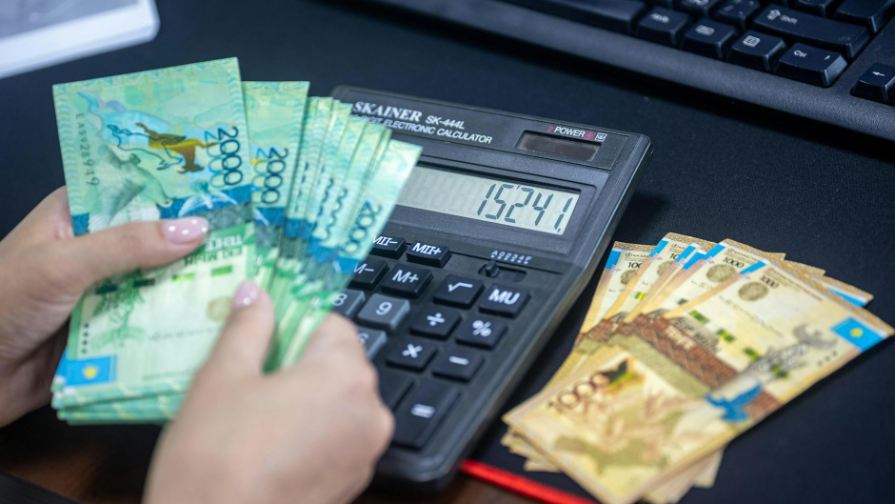 "Tártip buzsańdar, jaýap beresińder": Tramp Iranǵa qatysty qatań eskertý jasady
