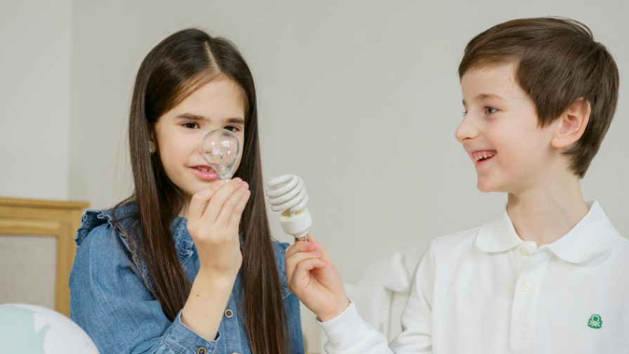 Almatyda tórt kún boıy elektr energıasy óshiriledi: Keste men mekenjaılar