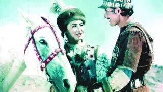 Original 'Kyz Zhibek' Actress Speaks Out on Controversial Kamzol