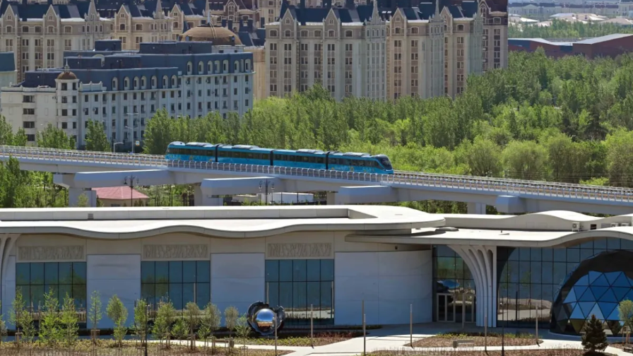 LRT в Астане: первые дни работы омрачены жалобами пассажиров