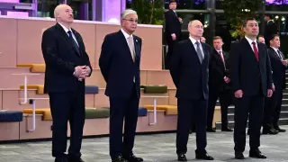 ЕАЭО елдерінің басшылары экономикалық форум көрмесін тамашалады