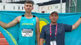 Kazakh Athlete Shatters Record، Claims Gold at Asian Championships