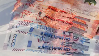 Неге қазақстандықтарға несие мен бөліп төлеуді рәсімдеу қиындады?